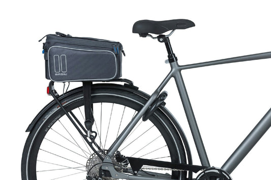 BASIL TRUNK BAG MIK, 7-15L, GRAPHITE
