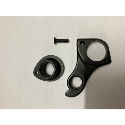 MY21 TCR/TCX/Brava Adv rear hanger (inner+outer)