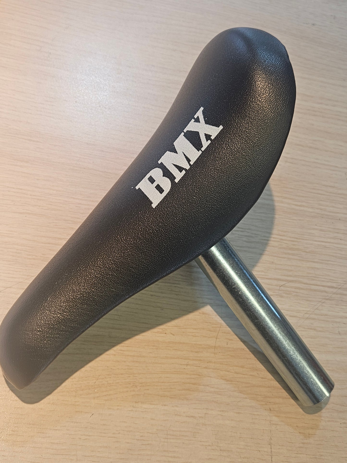 SADDLE (Black) WITH 22.2mm SEAT CHROME POST fits 12" bikes (Post length 120mm)