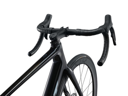 TCR Advanced Pro 1 Di2 (2025) - CARBON