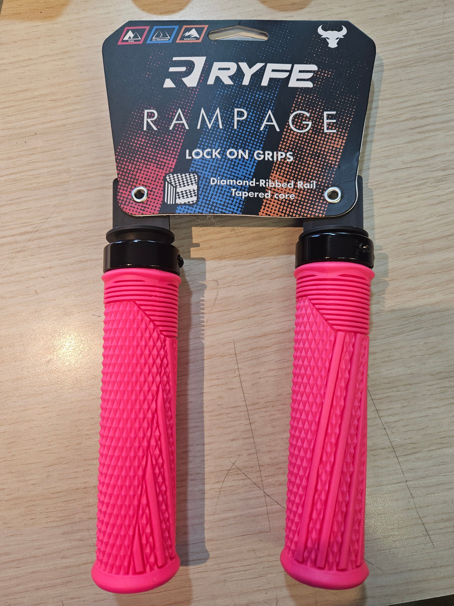 RYFE Grips - Rampage - Lock On